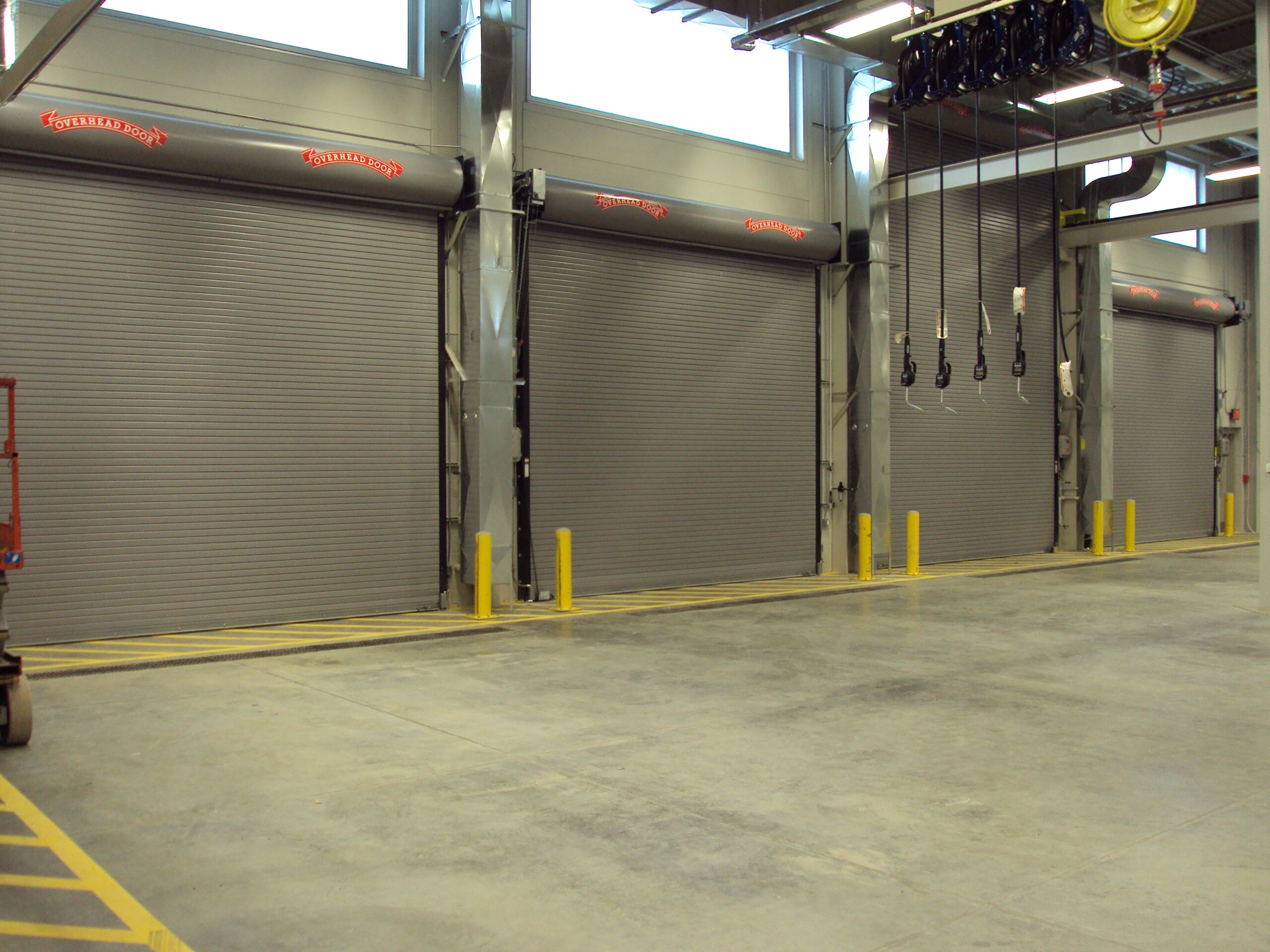 Features of Commercial Garage Doors